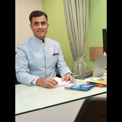 Dr. vishal kundnani spine specialist in mumbai